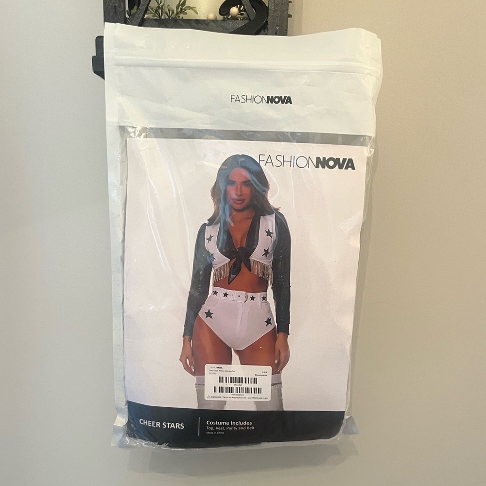 Dallas Cowboys cheerleader costume